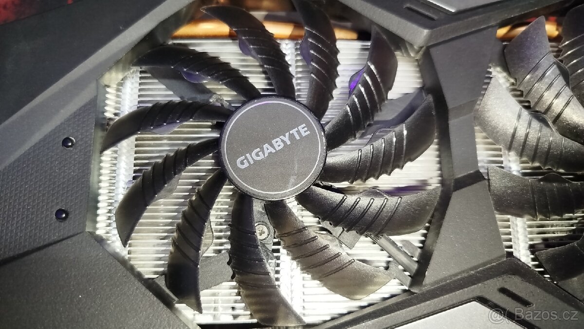GIGABYTE GeForce RTX 2060 OC 6GB - 4