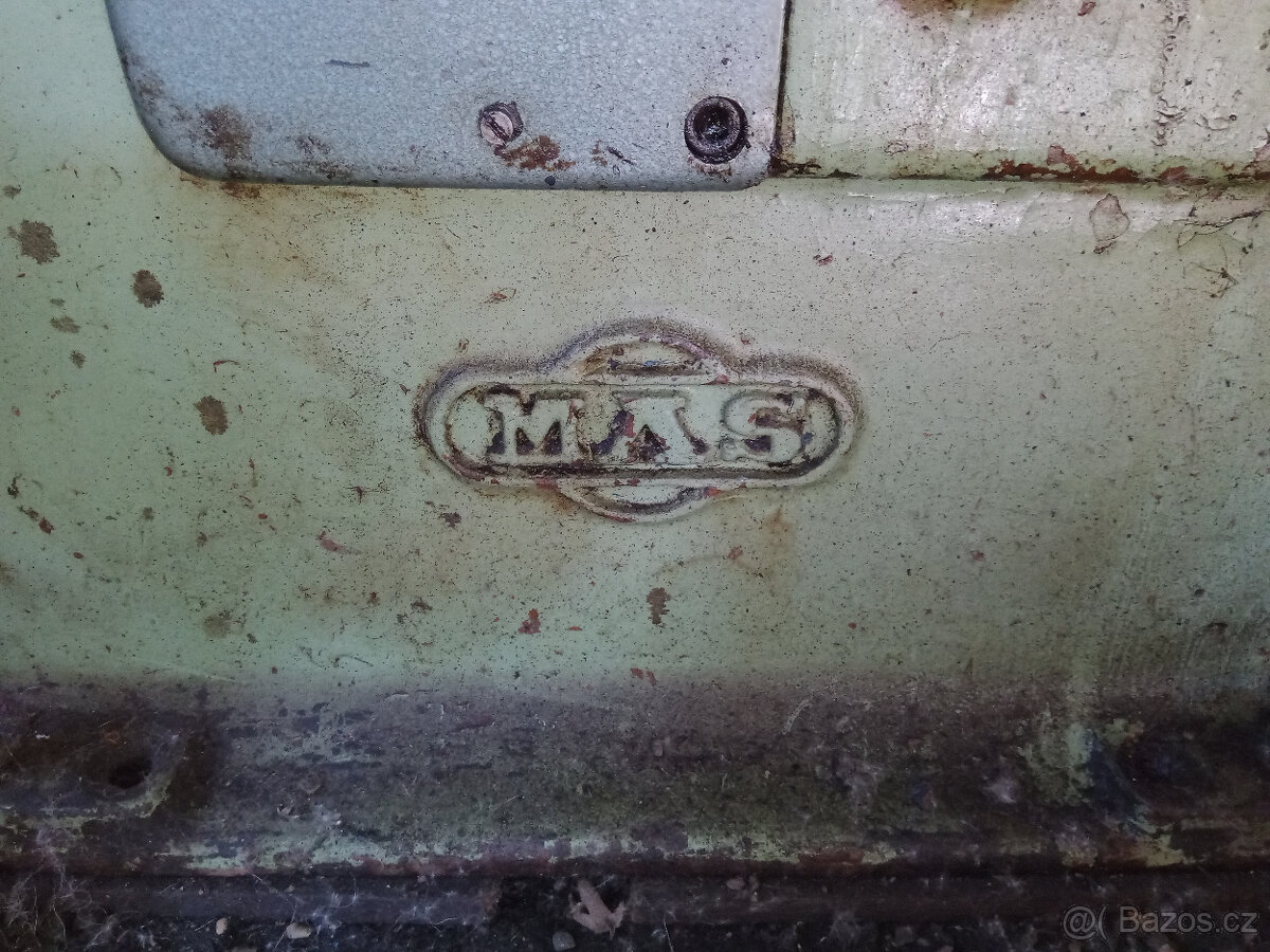 Prodám soustruh MAS - 4