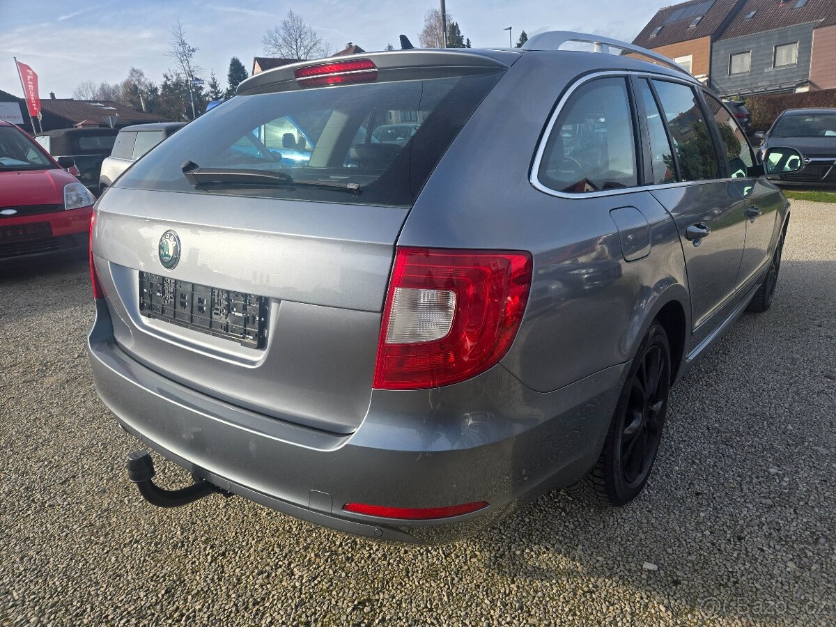 Škoda Superb 2,0TDi 125kW 4x4 Elegance - 4