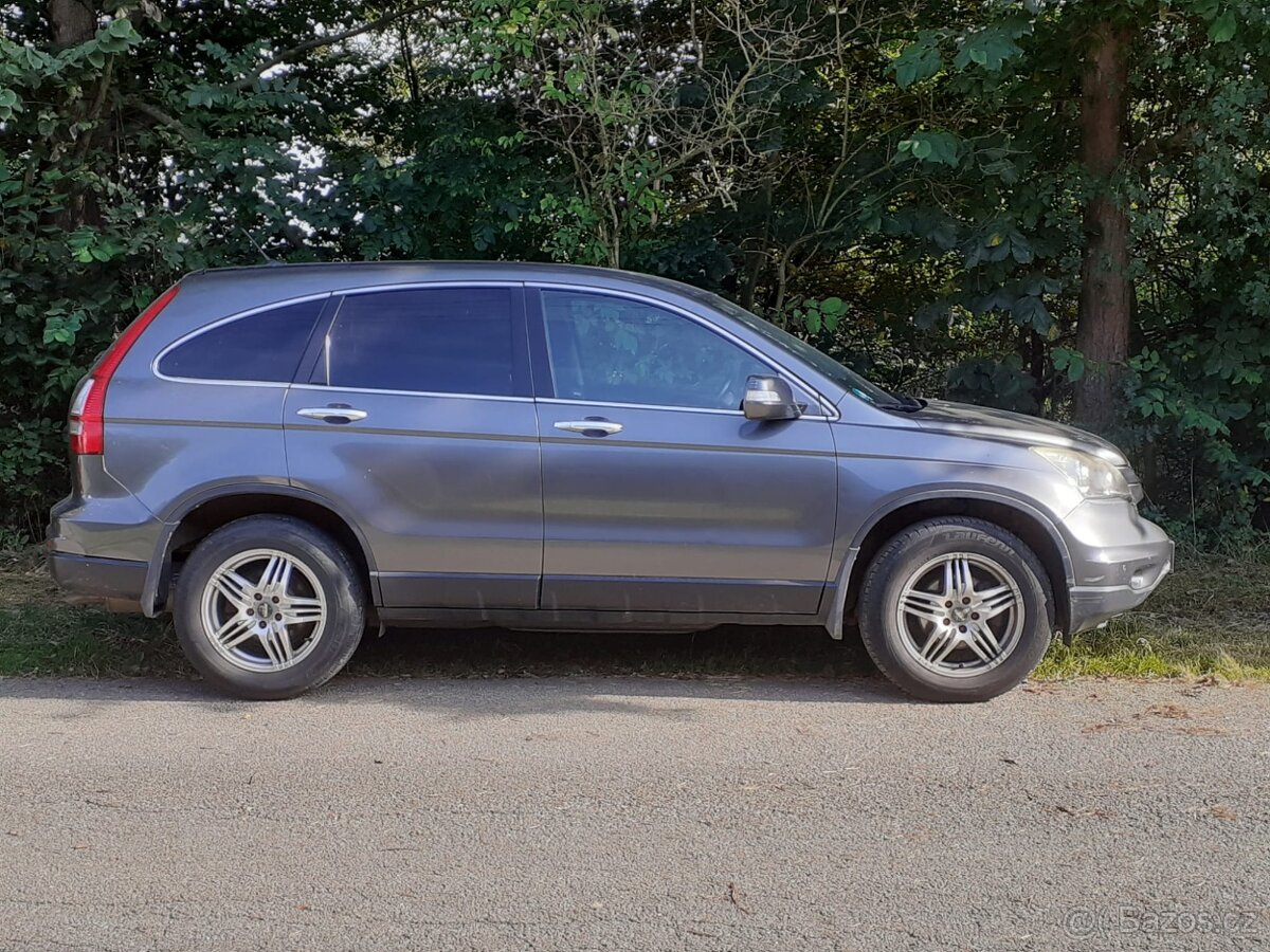Prodám Honda CR-V, r. v. 2011 - 4