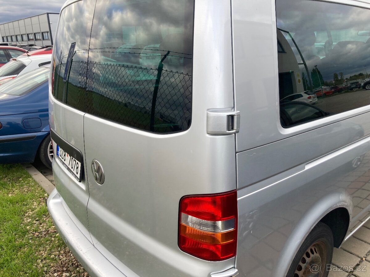 VW TRANSPORTER T5 2.5TDI BEZ DPF 8 MÍST R.V.2005 - 4