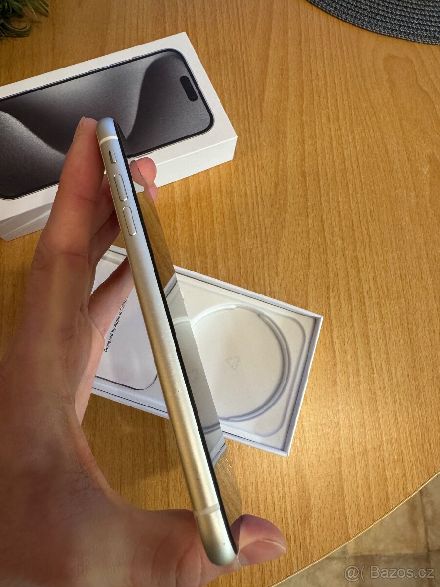 Iphone 11 64GB bíla - 4