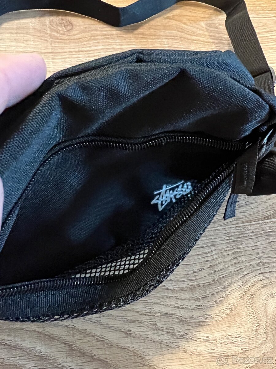 Ladvinka Stussy cerna - 4