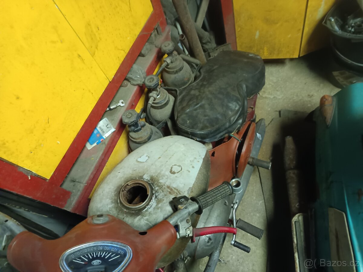 Jawa 250 353 kyvacka - 4