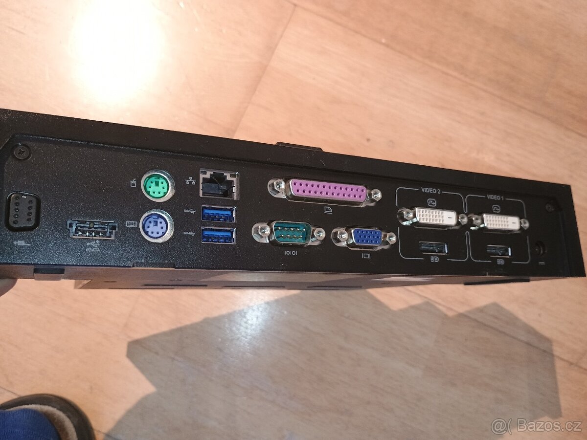 Dokovací stanice, replikátor portů Dell K09A - 4