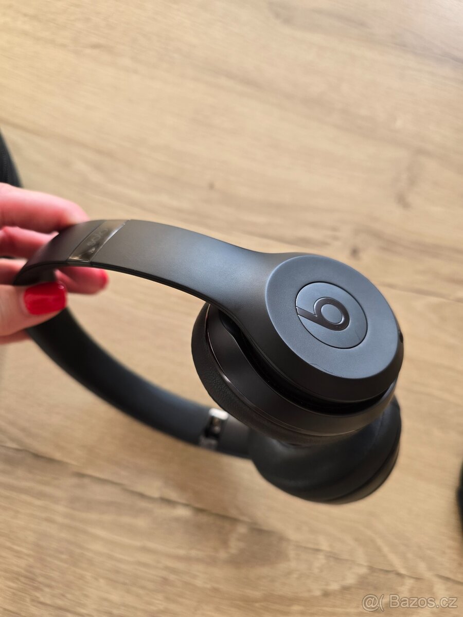 Sluchátka Beats Solo3 Wireless (MX472EE/A) - 4