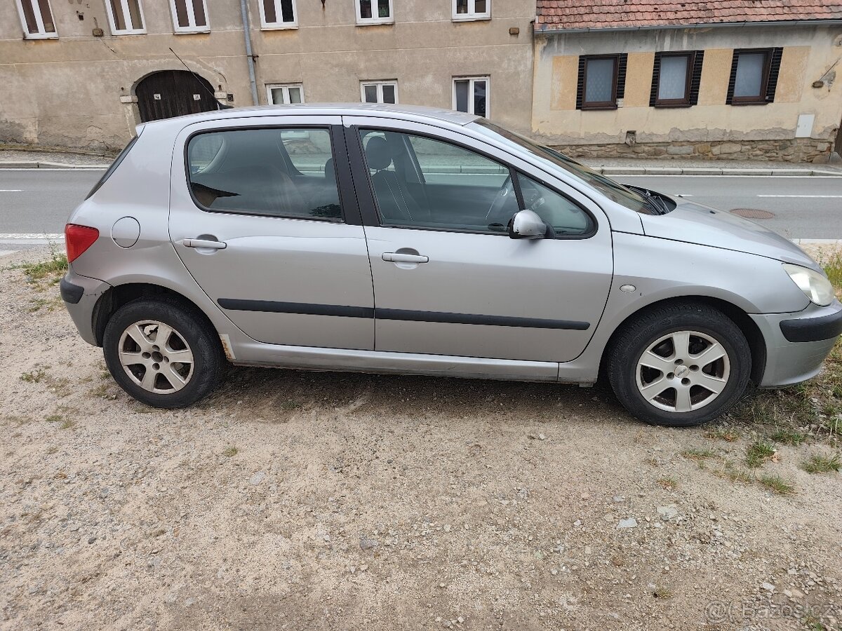 Peugeot 307 - 4