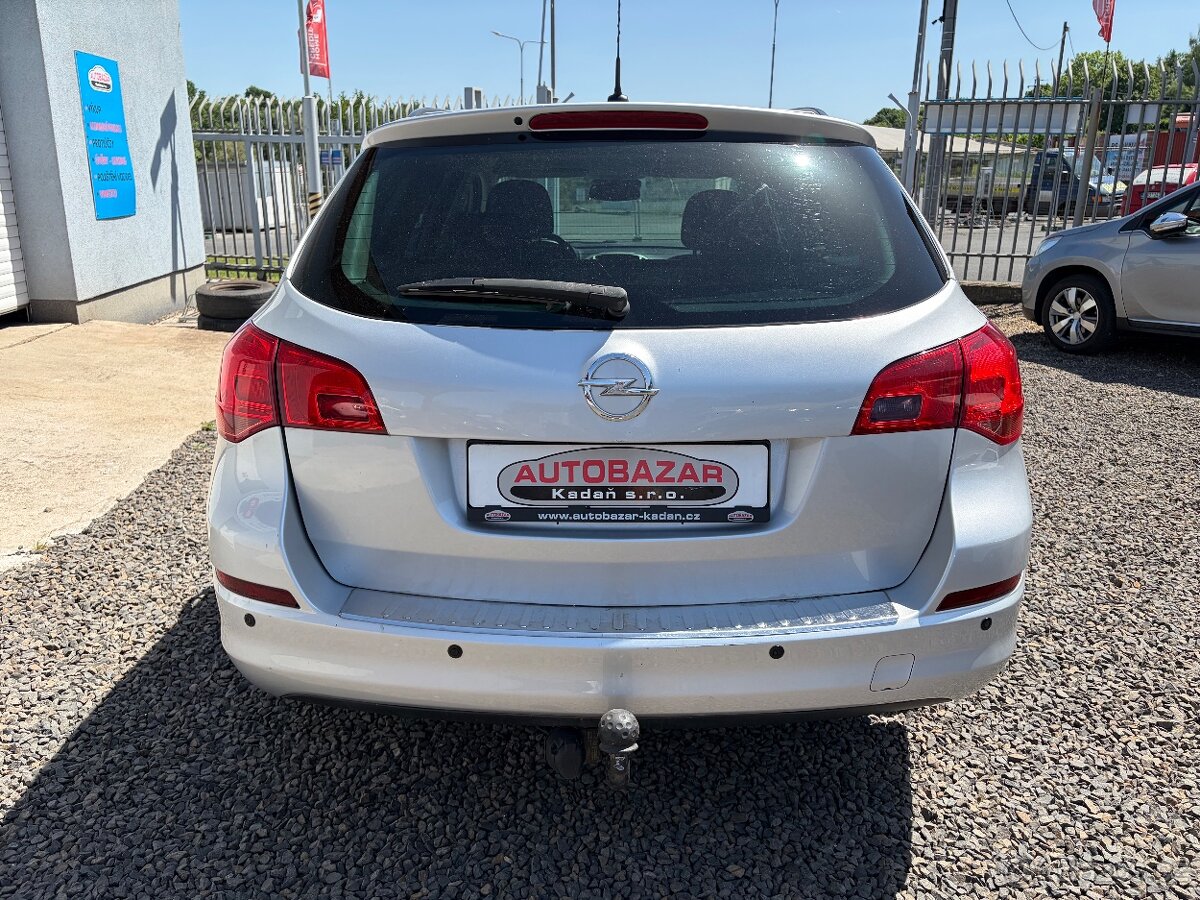 Opel Astra, J KOMBI 1,6 85kW, SERVISKA - 4