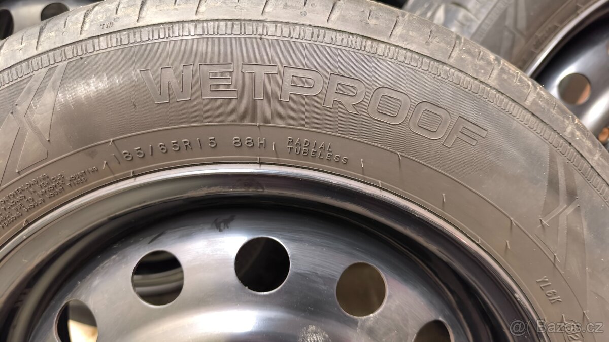 Sada pneu Nokian 185/65/R15 H88 - 4