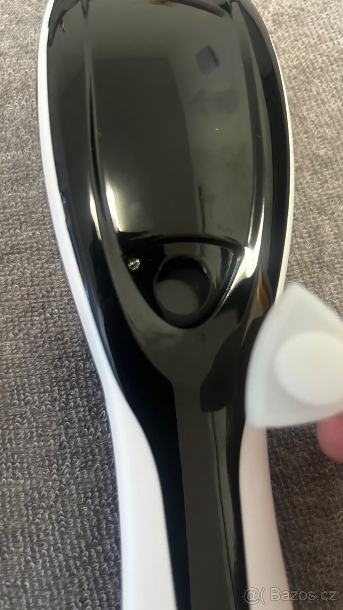 LED masážní kartáč s dávkovačem oleje - 4