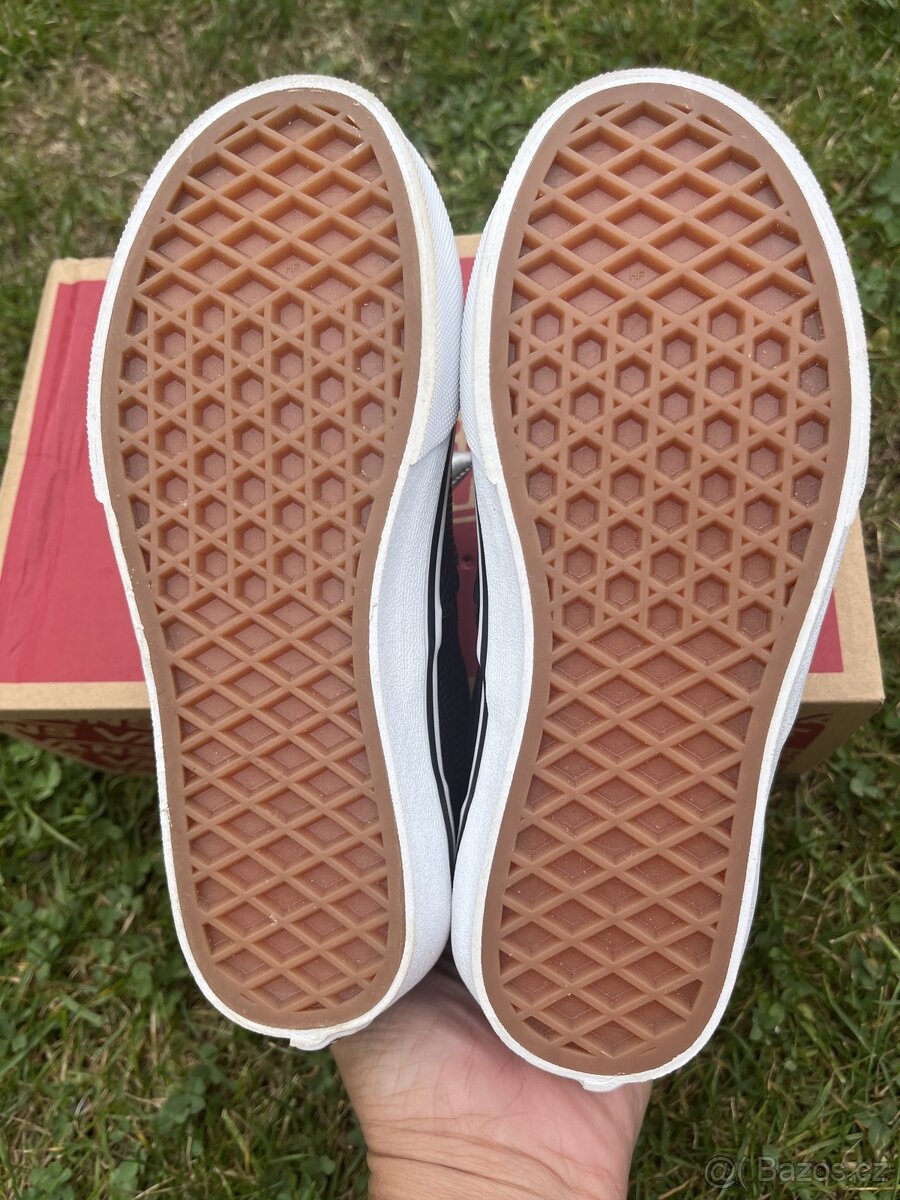 Nové Vans 32, 450,-Kč - 4