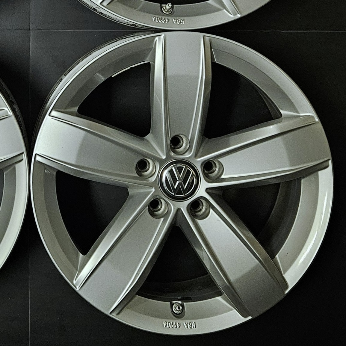 Originální ALU disky VW 6,5Jx17 ET38 A019A - 4