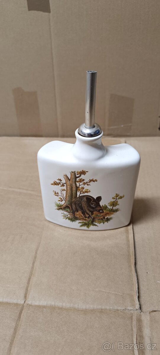 Porcelánová placatka / karafa – myslivecký motiv (divoké pra - 4