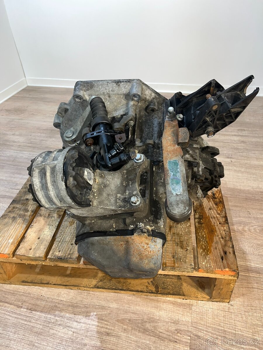 // Převodovka Mini R50 manuální 5st. // - 4