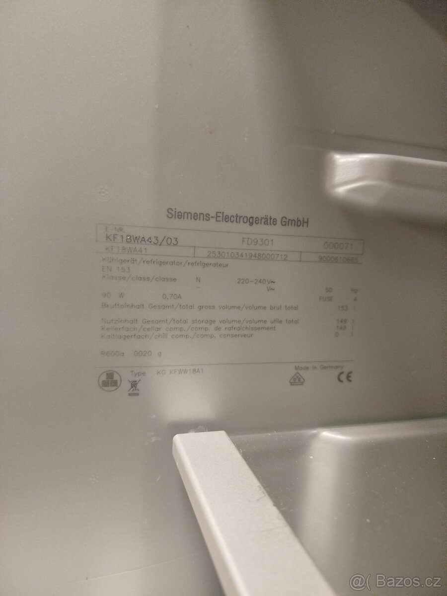 Vinotéka lednice Siemens - 4