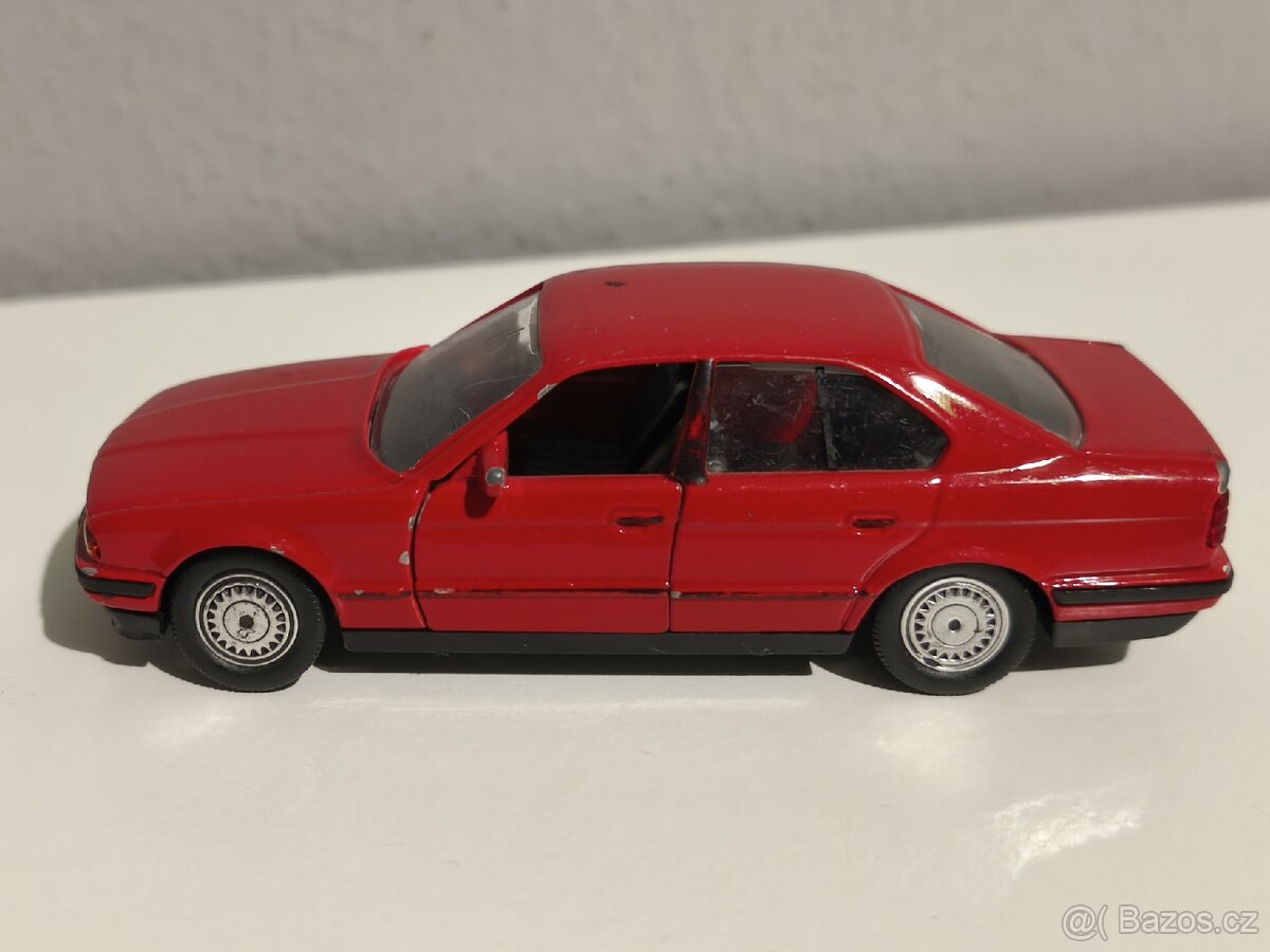 Schabak 1/43 BMW 535i 1150 - 4