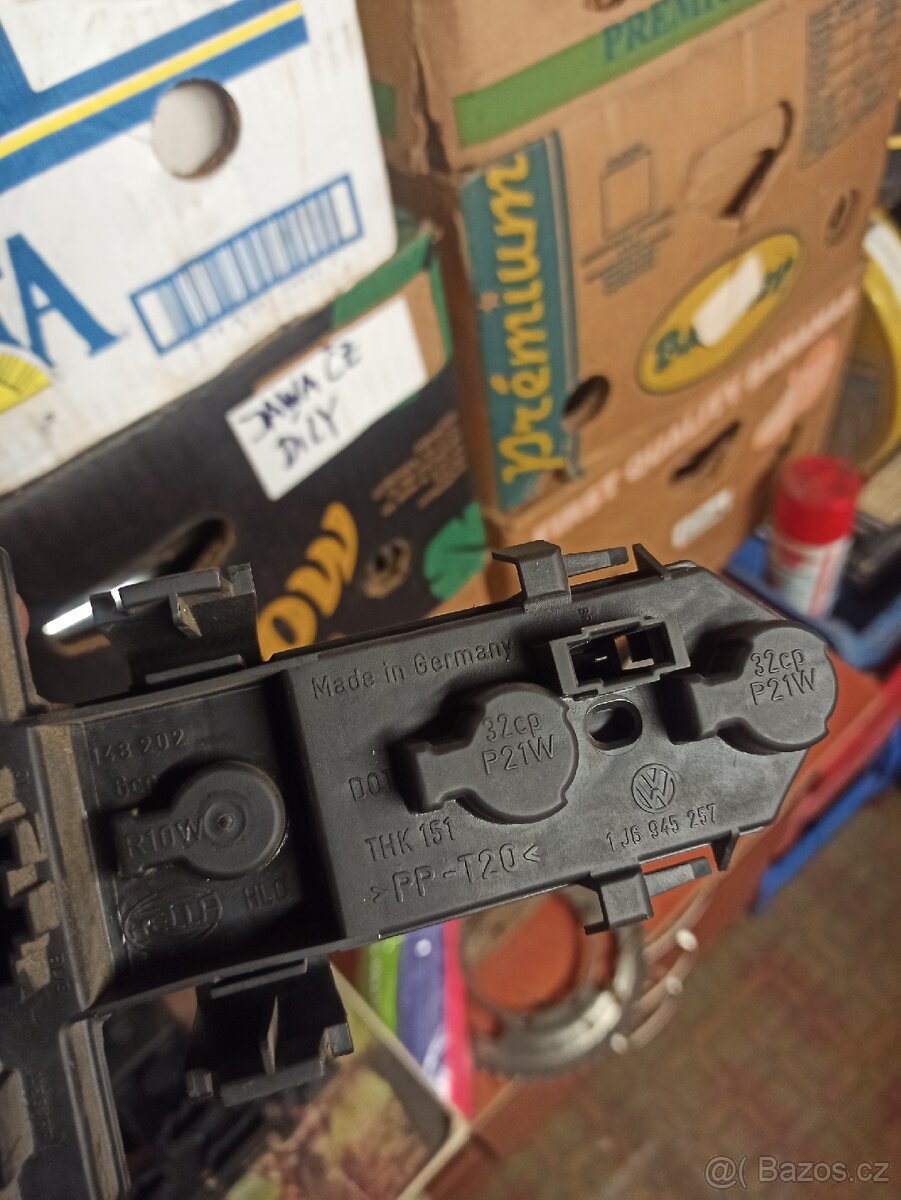 Patice žárovek VW golf - 4