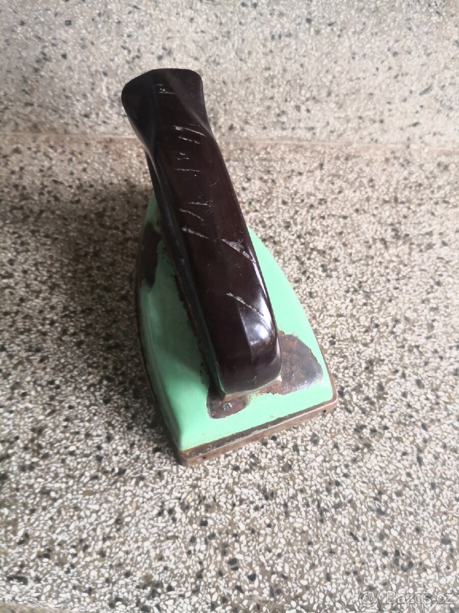 Stará žehlička - 4