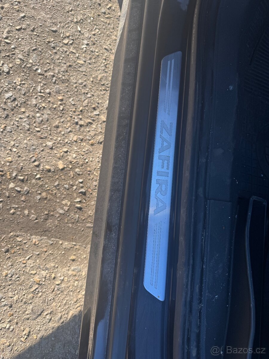 Opel zafira 1.7 92kw - 4