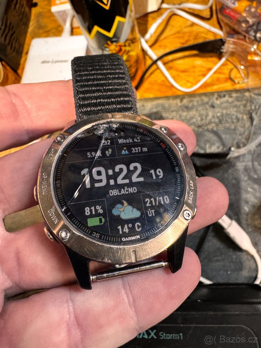 Garmin Fenix 6 rozbite sklo - 4