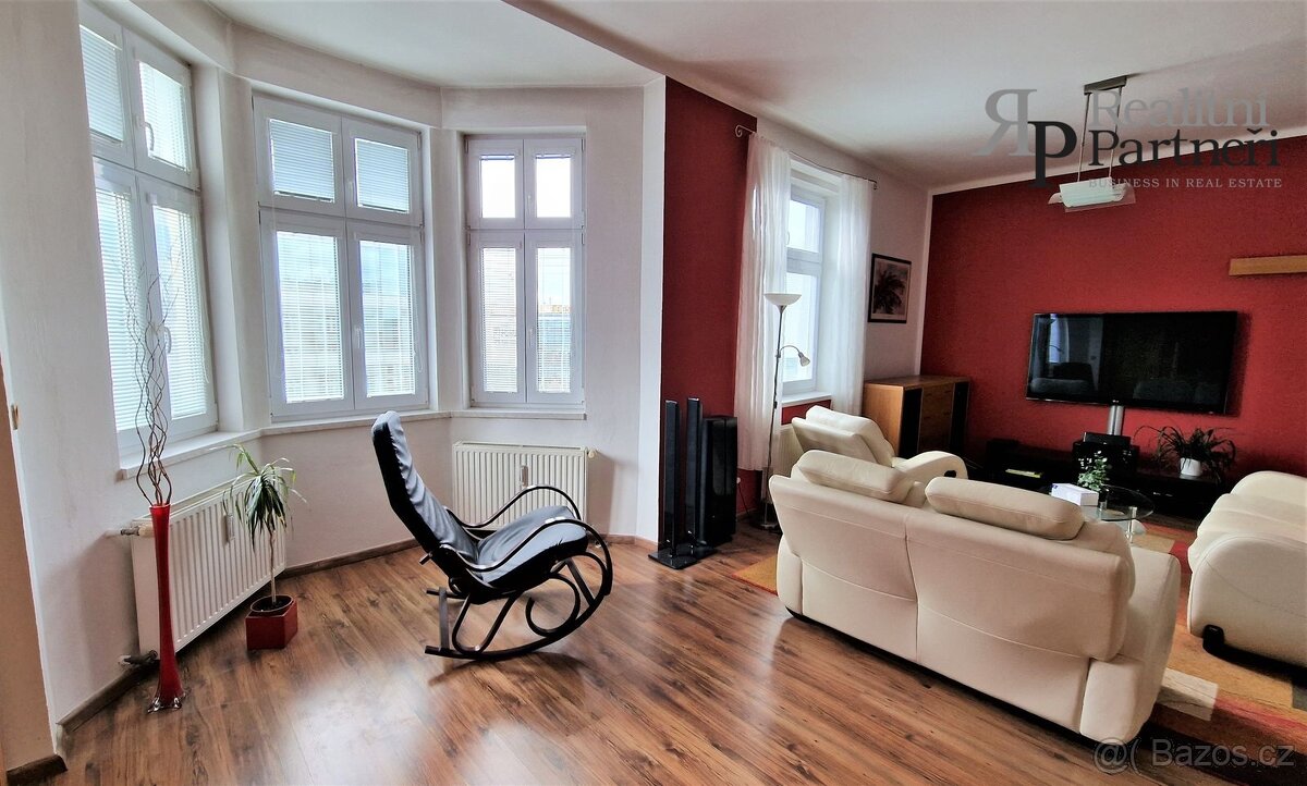 Prodej bytu 4+1 osobní vlastnictví, stará cihlová zástavba, - 4