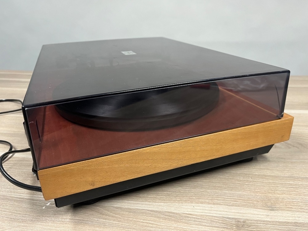 GRAMOFON TESLA NC452 - 4