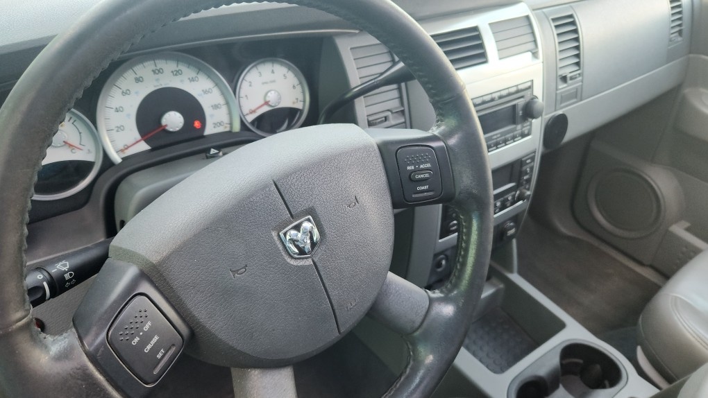 Dodge Durango 5.7 HEMI,4x4, 7-mi místné - 4