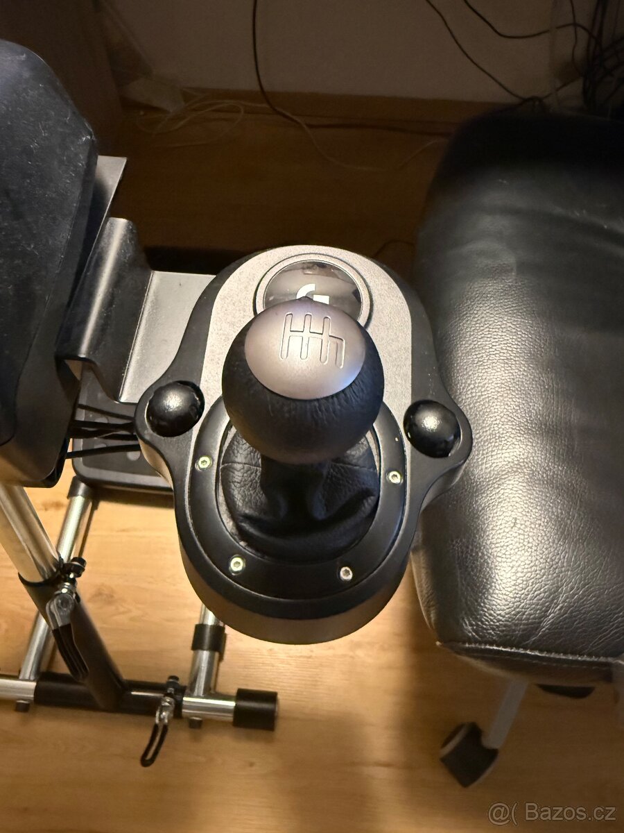 Volant Logitech g920 - 4