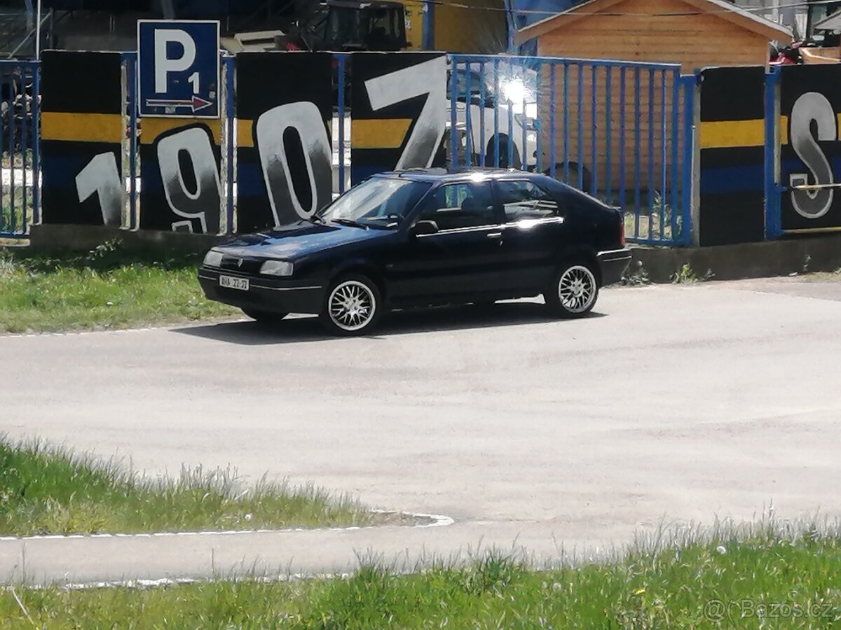 Renault 19 1990 - 4