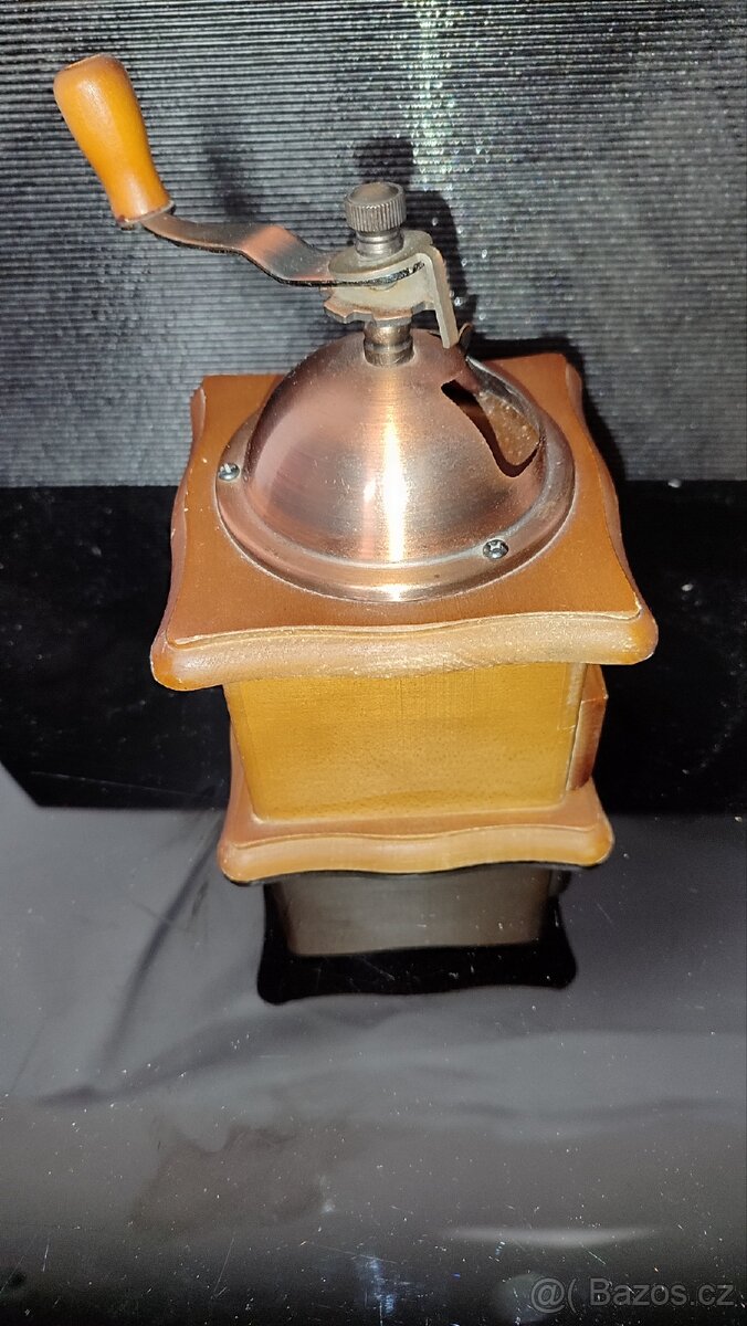 Retro kávový mlýnek - 4