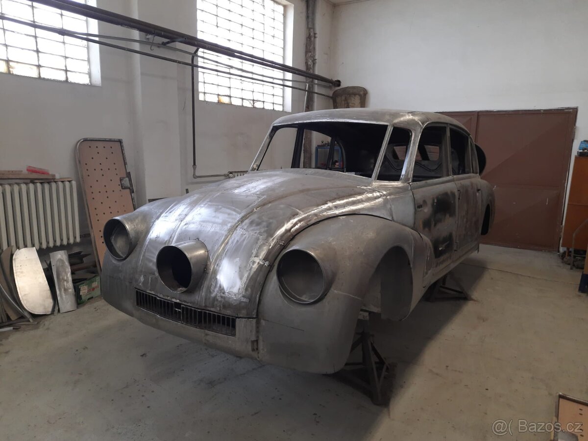 Tatra 87 - rv 1941 - 4