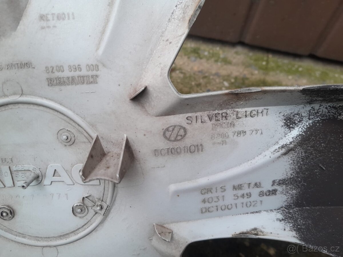 Poklice Dacia 15" (1ks) - 4