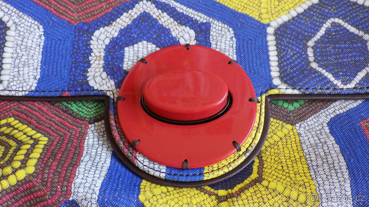 Dámská značková kabelka - 4