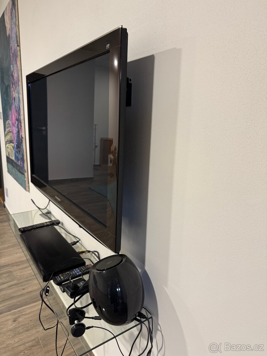 Televize, DVD a reprák. - 4