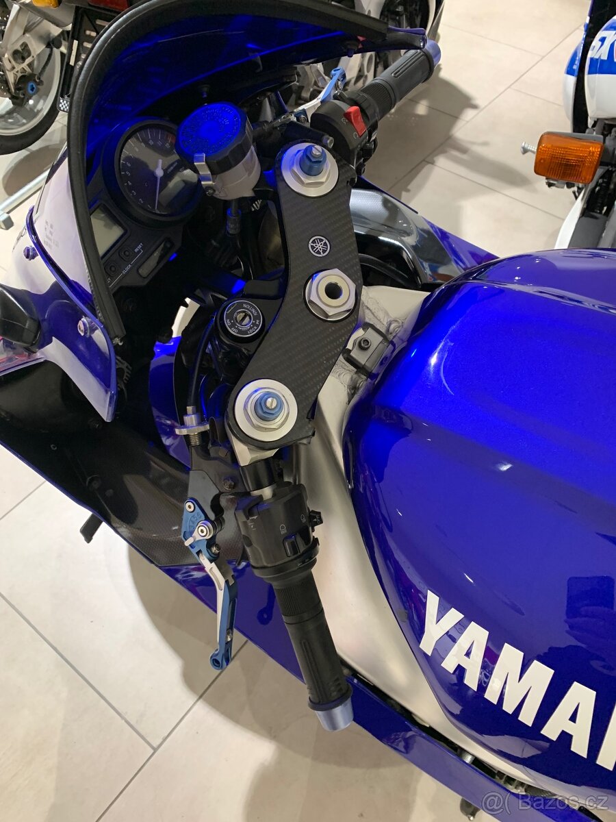 Yamaha YZF R1 -1998 první model - 4