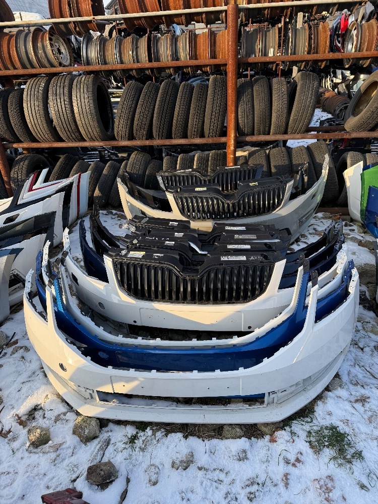 Prodám přední nárazník Škoda Octavia III - 4