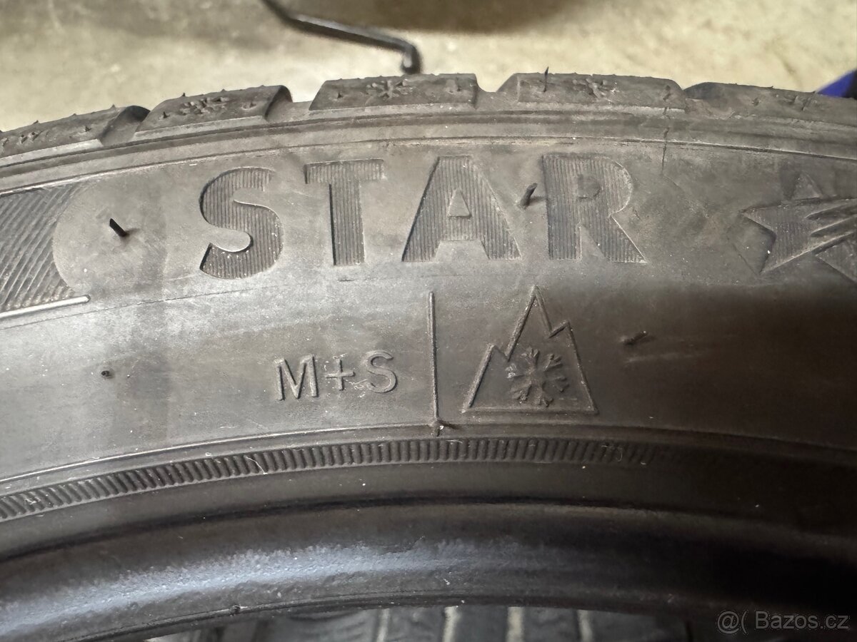 pneu 245/40 R19 - 4