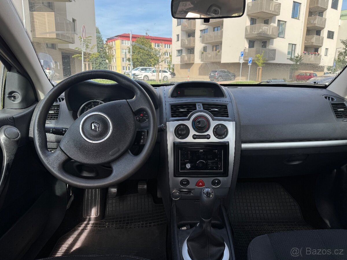 Renault Megane 2 - 4