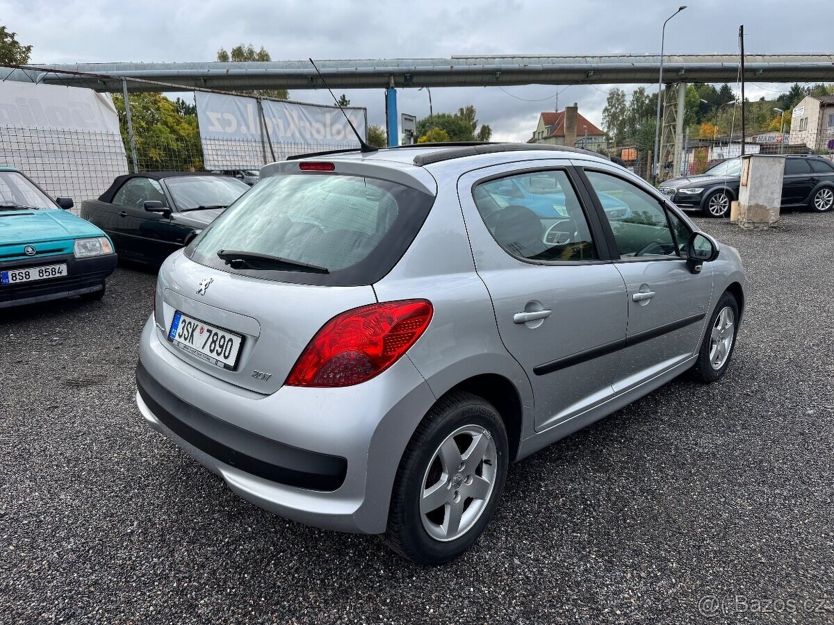 Peugeot 207 - 4