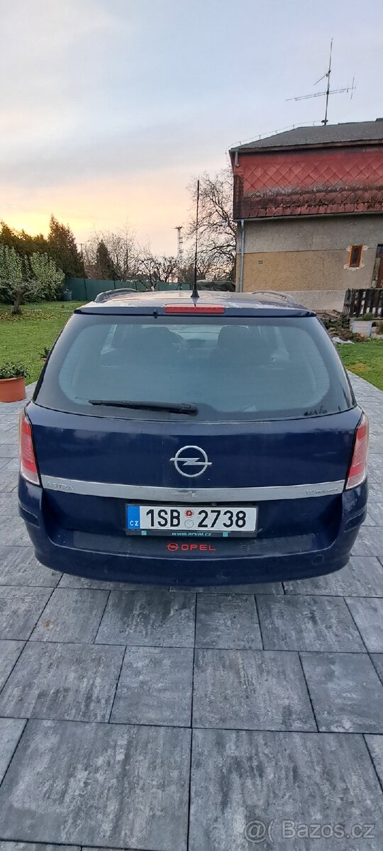 Opel Astra h 1.6 77kw - 4