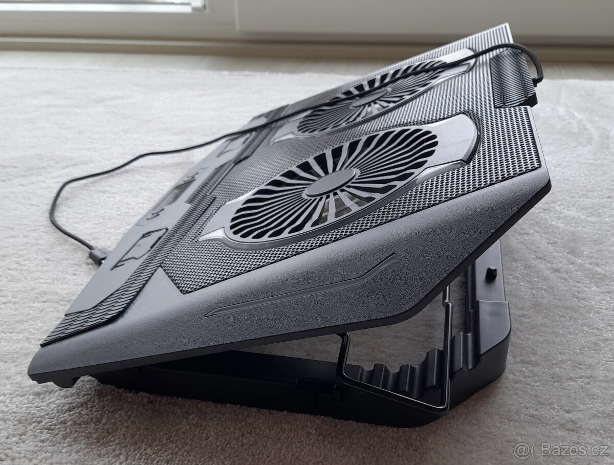 Chladící podložka pod notebook Connect IT Neo RGB - 4