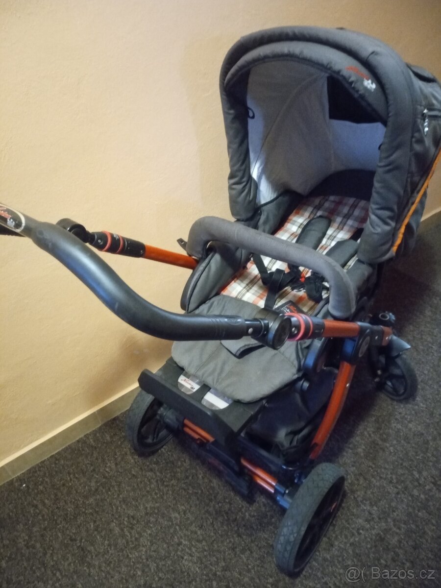 Kočárek Hartan - 4