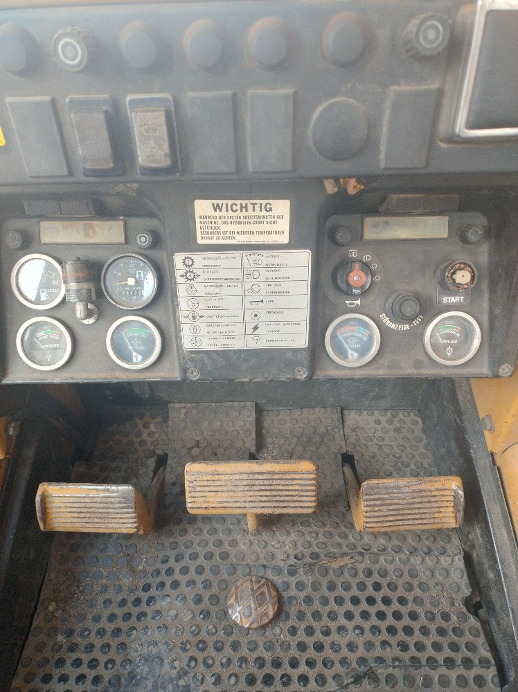 Nakladač pásový - 4