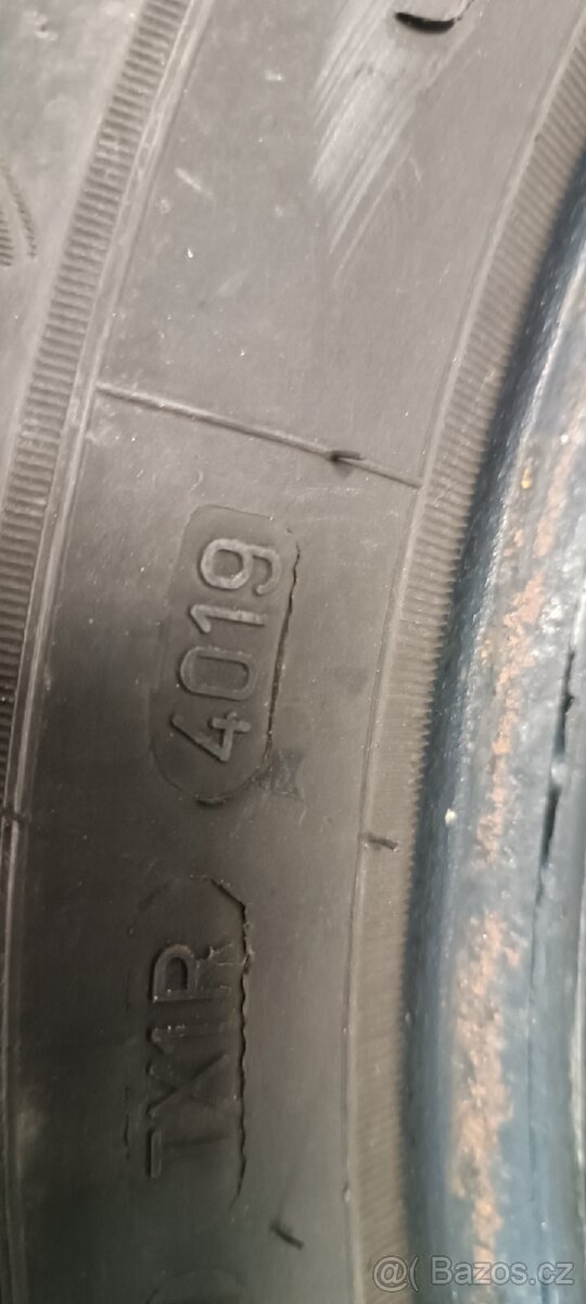 Pneu 205/60/16 Goodyear zimní - 4