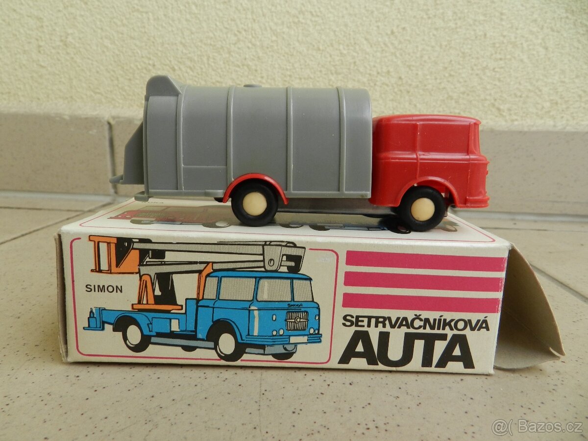 TRAMBUS ŠKODA 706RT KUKA IGRA 70. léta - ČSSR - 4