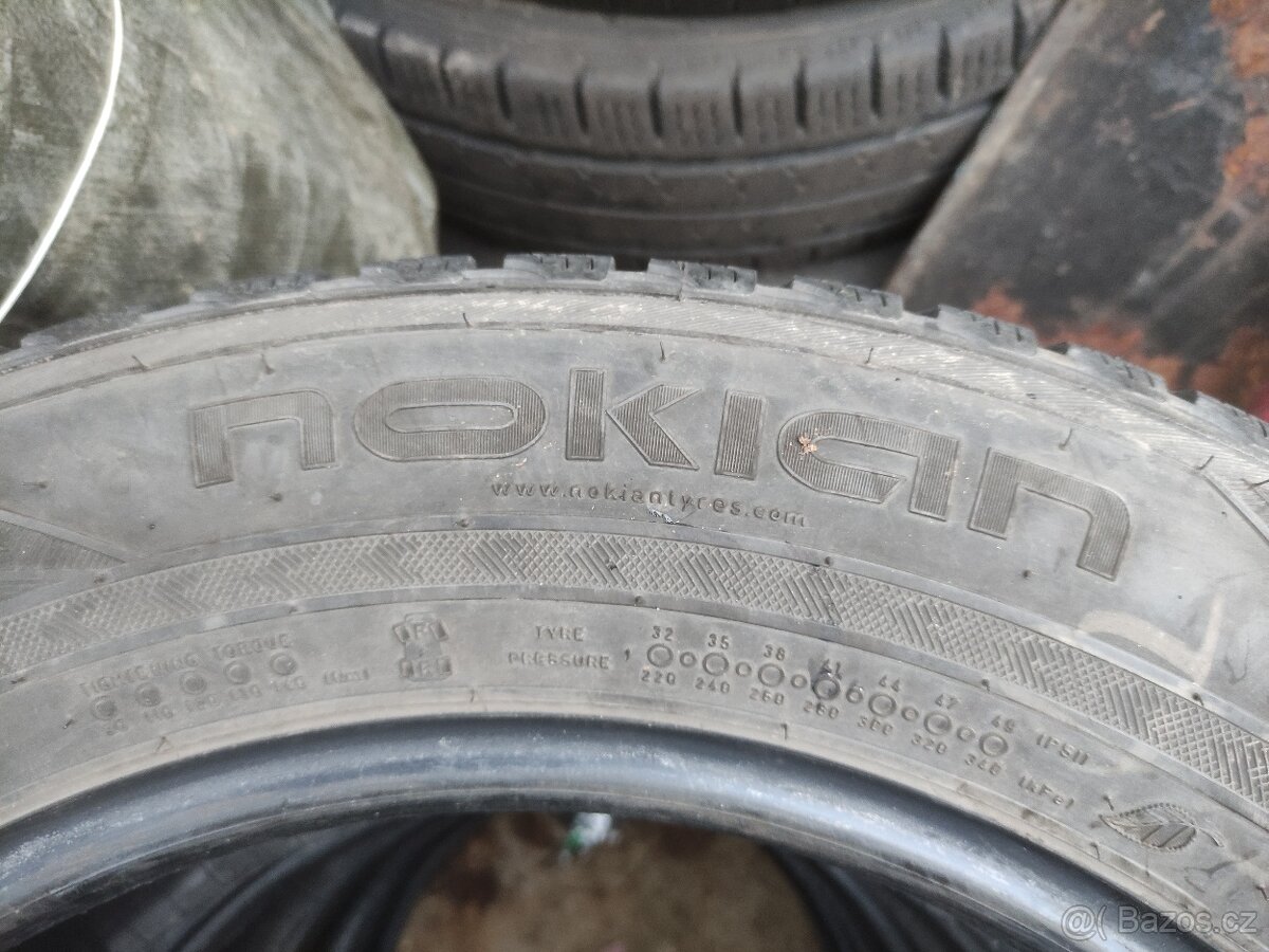 Zimni pneu Nokian 225/60 R17 - 4