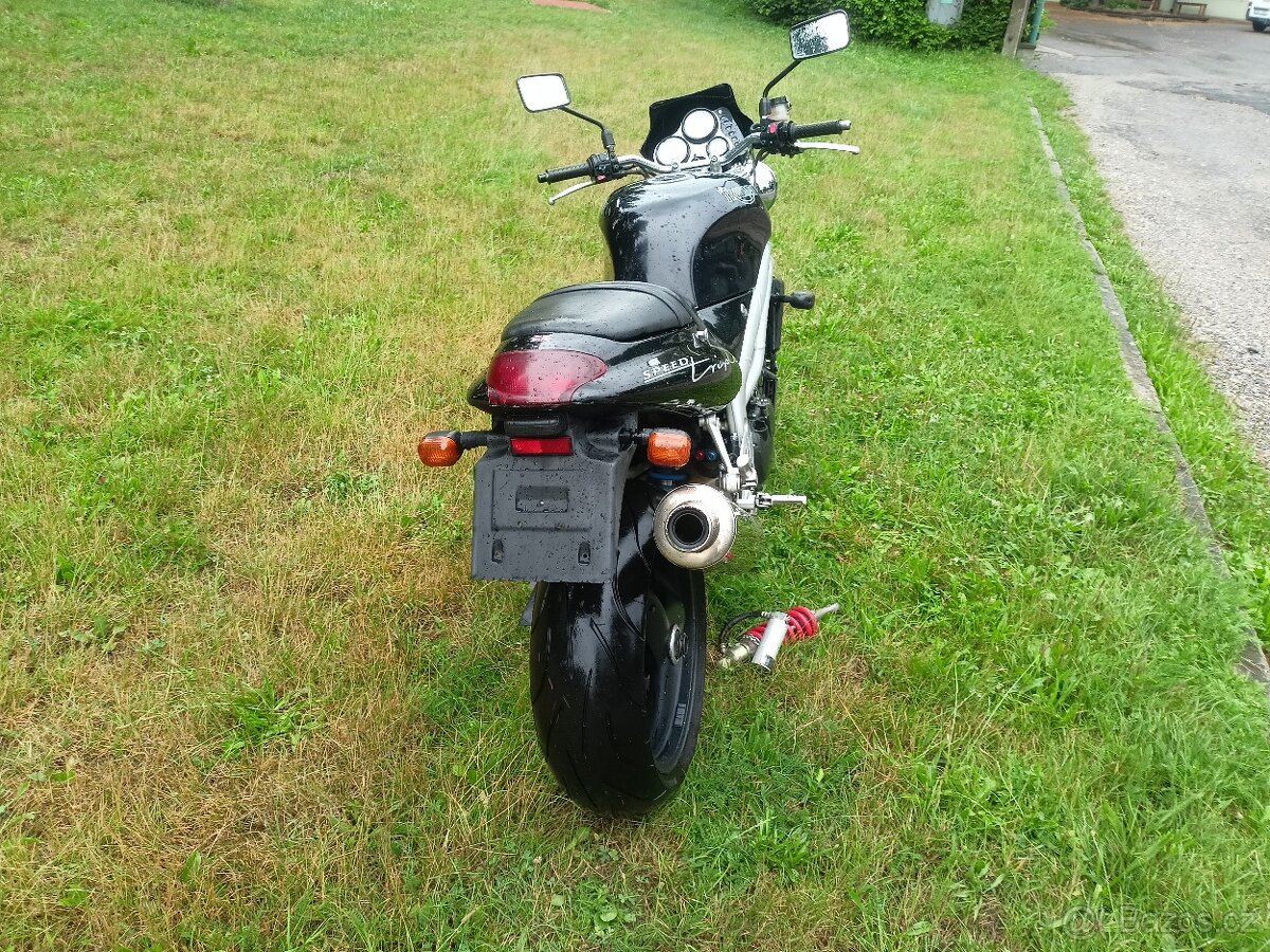 Triumph speed triple 955 - 4