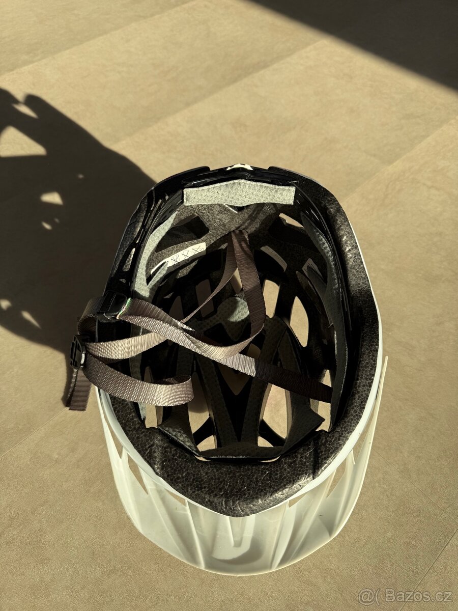 Cyklo helma SCOOT - 4