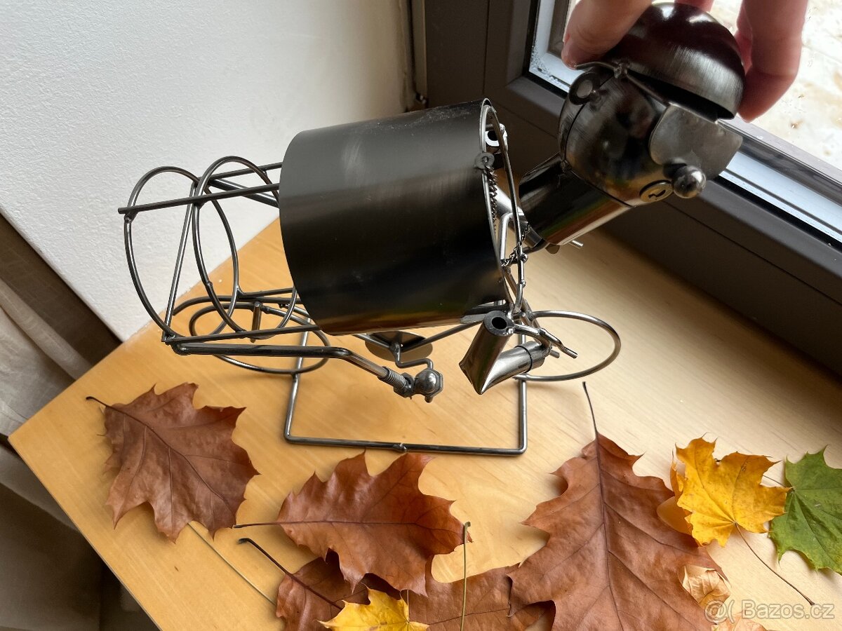 stojan na víno - cyklista - 4