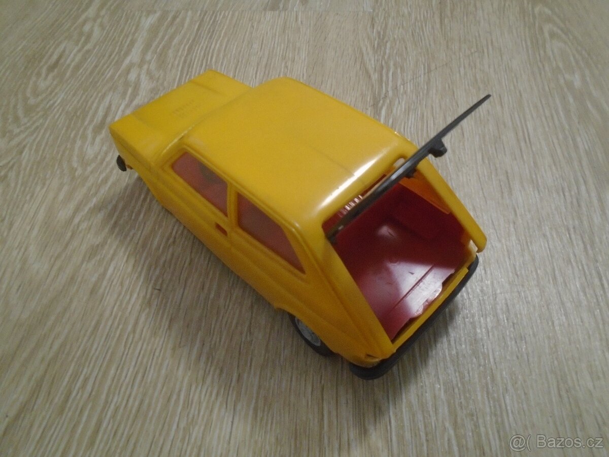 Stará Hračka Fiat 127A - 4